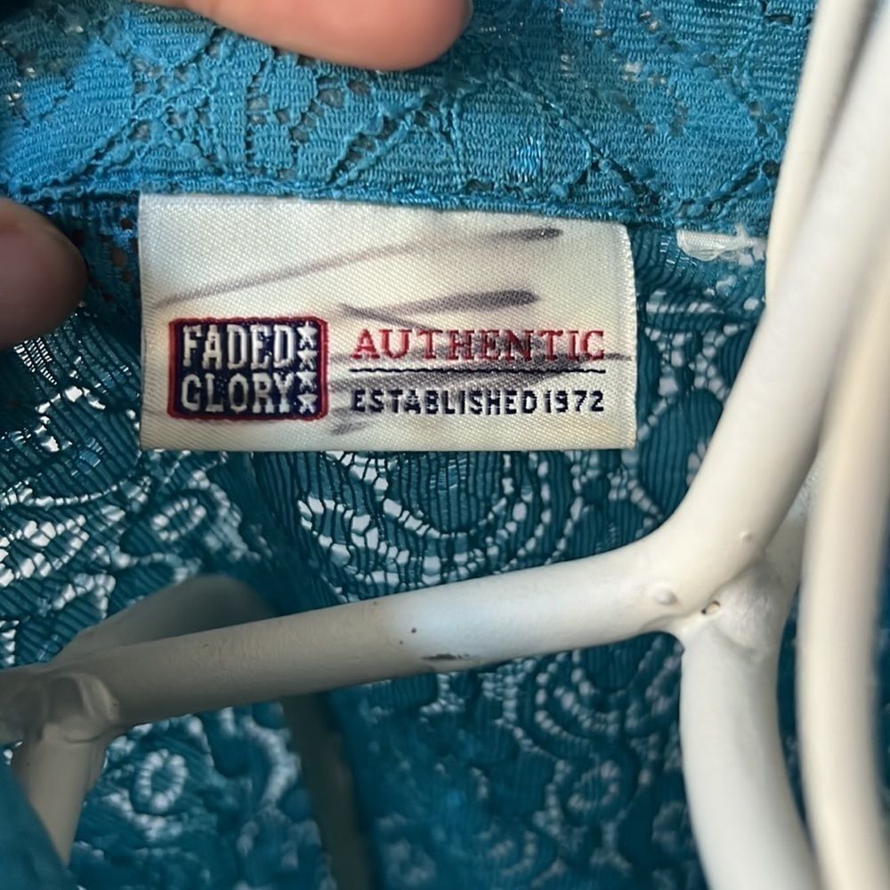 Faded glory long sleeve - Picture 3 of 3